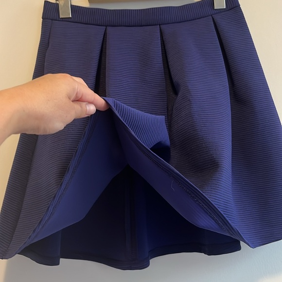 Like new condition Cute Topshop Purple skirt - Picture 5 of 9